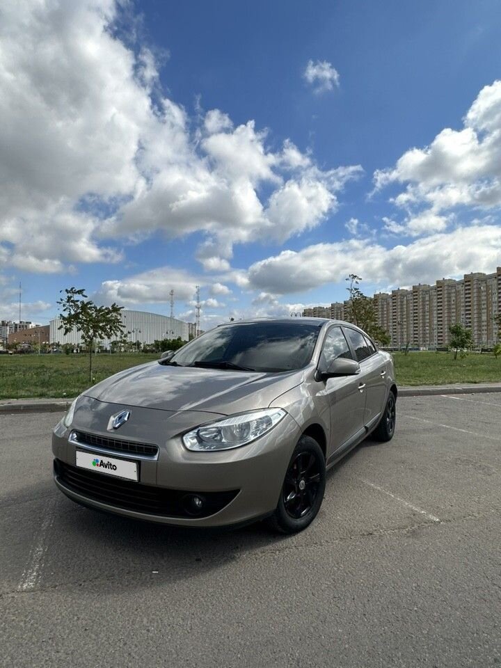 Renault Fluence: фото владельца