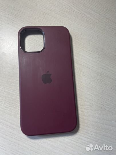 Чехол на iPhone 12 бардовый оригинал