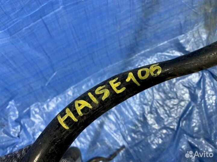 Стабилизатор передний Toyota Hiace KZH106 1KZ 1997