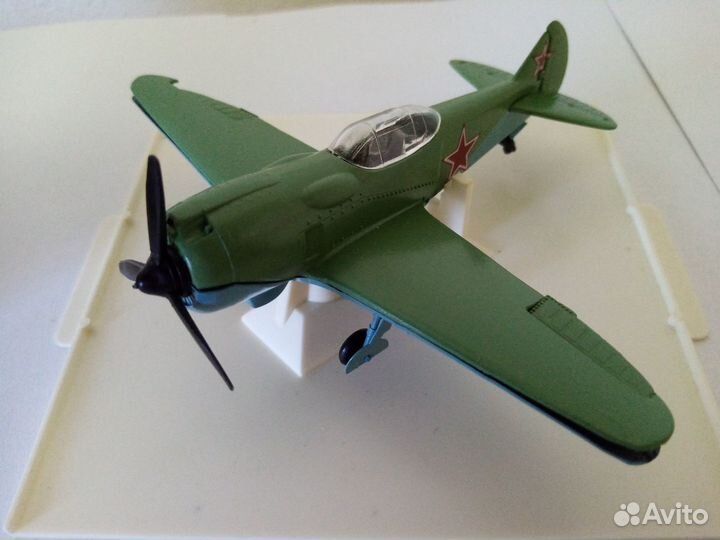 Модель самолёта Ла-5