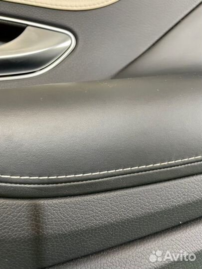 Обшивка двери задняя правая Mercedes-Benz S-Class