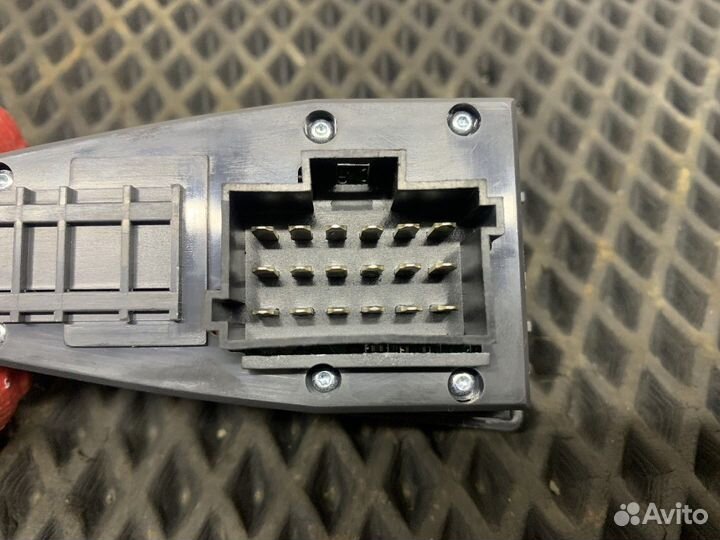 Блок управления стеклоподъемниками