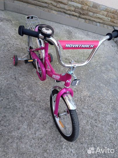 Детский трехколесный велосипед