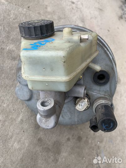 Вакуумный усилитель тормозов Mercedes W210