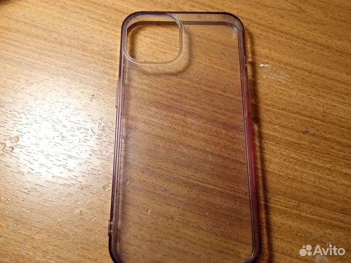 Чехол на iPhone 12