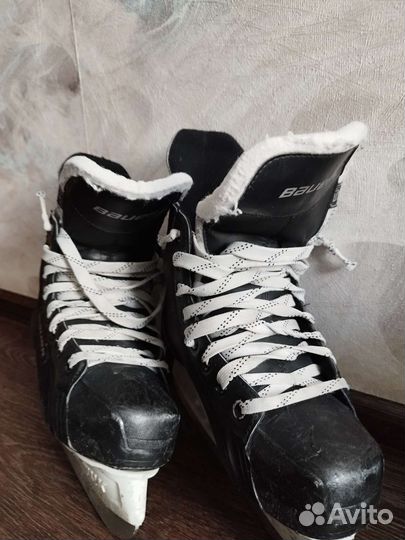 Хоккейные коньки bauer