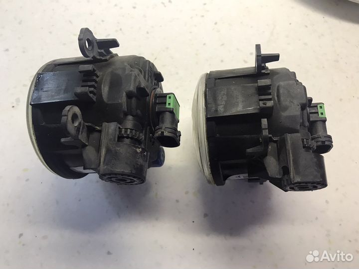 Противотуманные фары Мицубиси Outlander XL