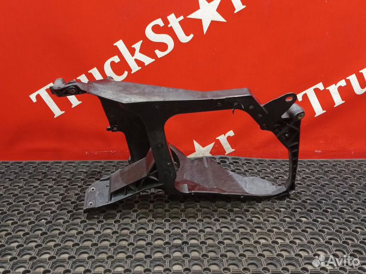 Кронштейн фары левой 2018г. Daf XF106