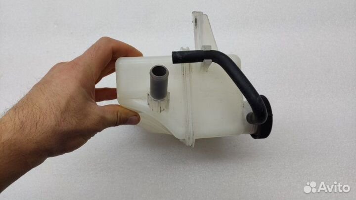 Б/У Б/У Бачок расширительный Инвертора, состояние