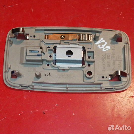 Плафон салона Toyota Camry XV30