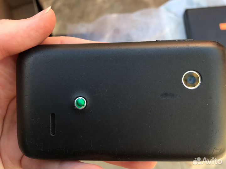Телефон Sony Experia tipo