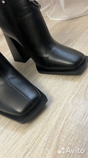 Ботильоны на высоком толстом каблуке