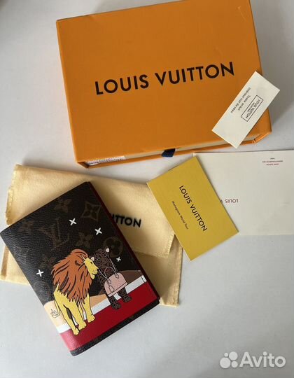 Обложка на паспорт LV Премиум