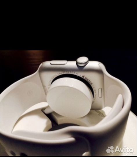 Зарядная станция для Apple Watch