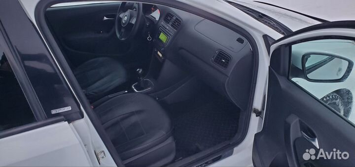 Volkswagen Polo 1.6 МТ, 2014, 300 000 км