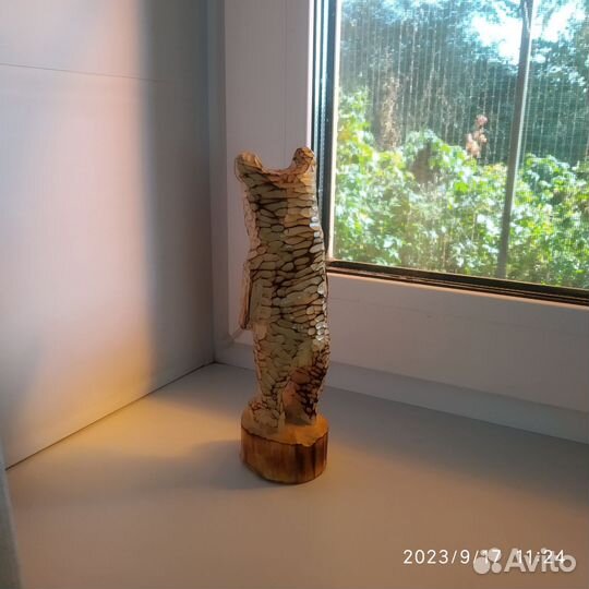 Медведь из дерева