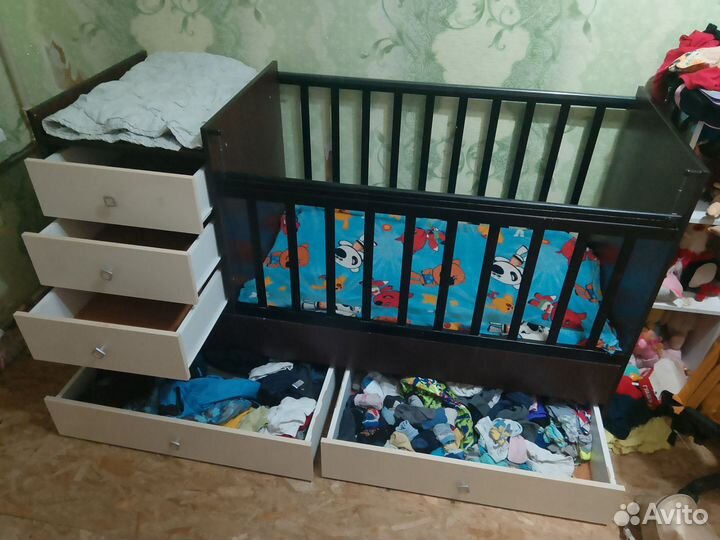 Детская кроватка