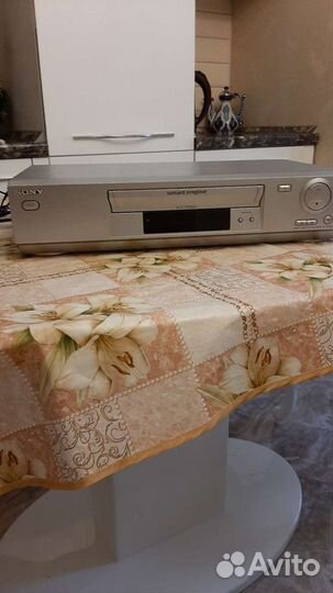 Видео магнитафон sony стерео с несколько памяти ка