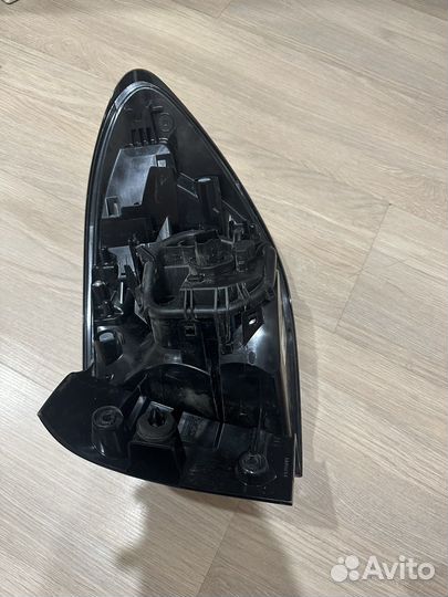 Renault capture задний левый фонарь наружний