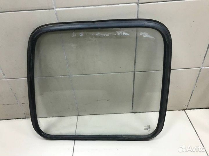 Стекло кузовное глухое правое