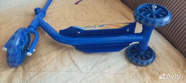 Самокат детский трехколесный