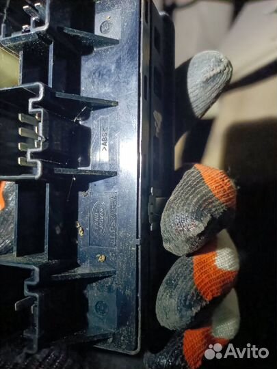 Блок управления стелоподъемниками Land Range Rover