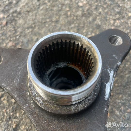 Фланец заднего редуктора под 37 зубов BMW