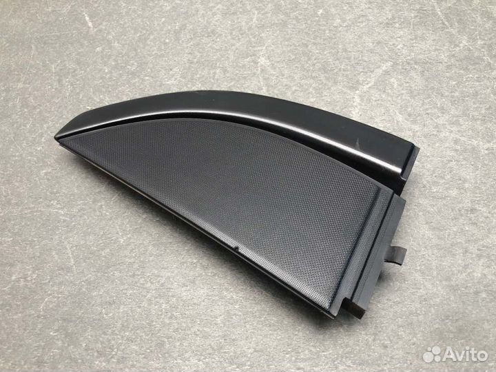 Накладка двери задняя левая Hyundai Sonata EF G4JP