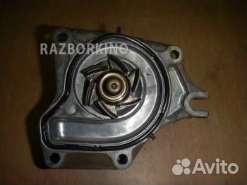 Помпа (насос водяной) Мазда