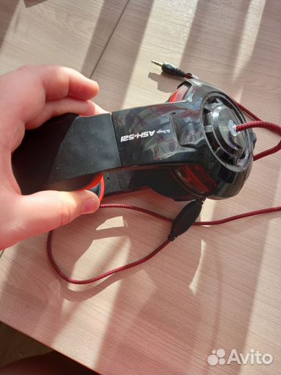 Игровые наушники