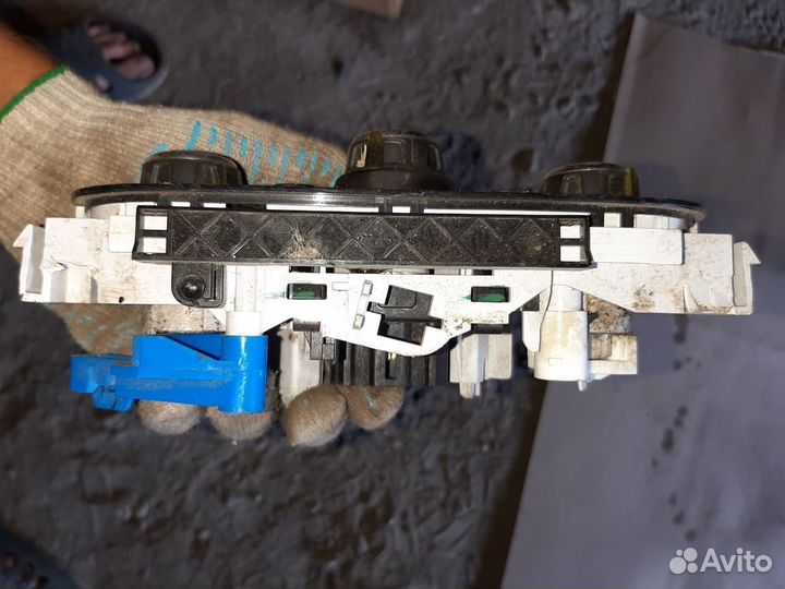 Блок управления отопителем с кондиционером Дастер