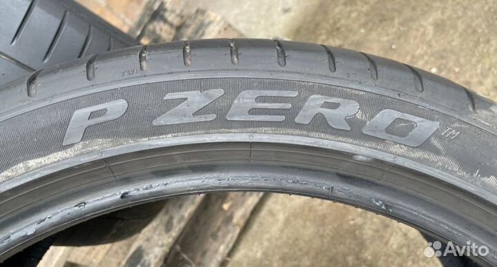 Pirelli P Zero 275/35 R20
