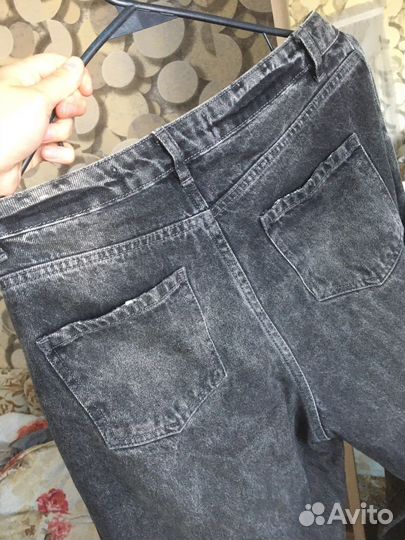 Джинсы новые
