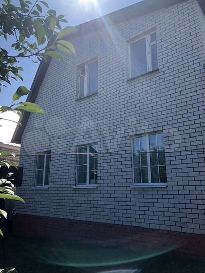 Коттедж 204 м² на участке 5 сот.