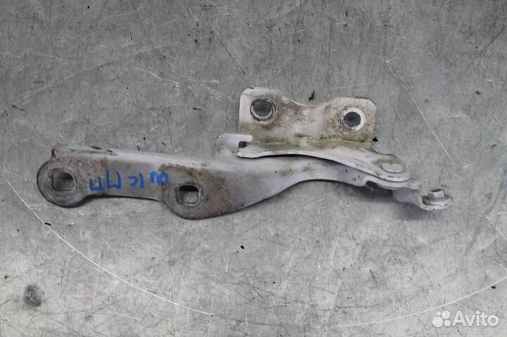 Петля капота правая Chevrolet Cruze 2013-2016