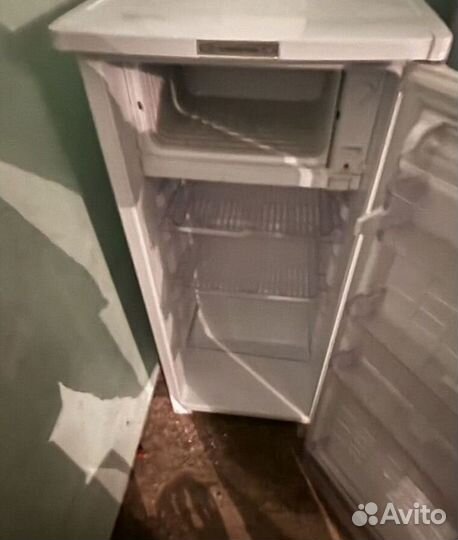 Холодильник в хорошем состоянии