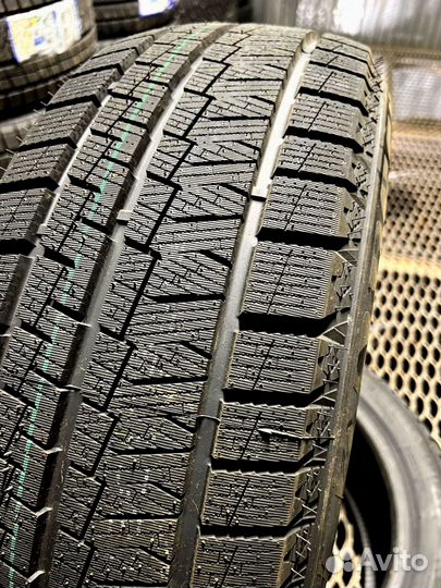 Kapsen SnowShoes AW33 275/45 R20 110H