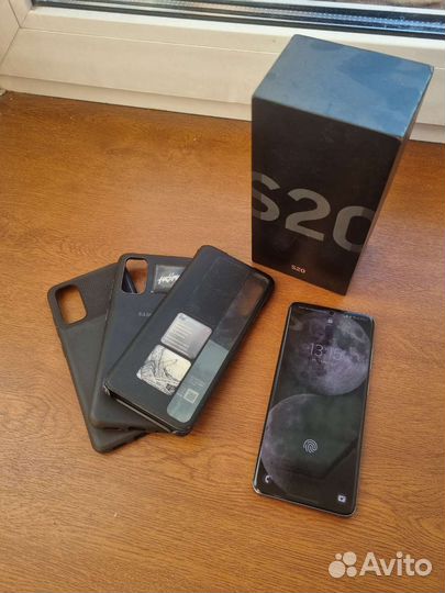 Samsung Galaxy S20, 8/128 ГБ