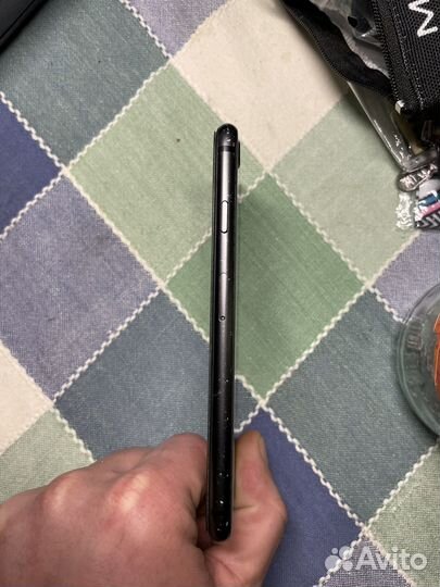 iPhone 8, 64 ГБ