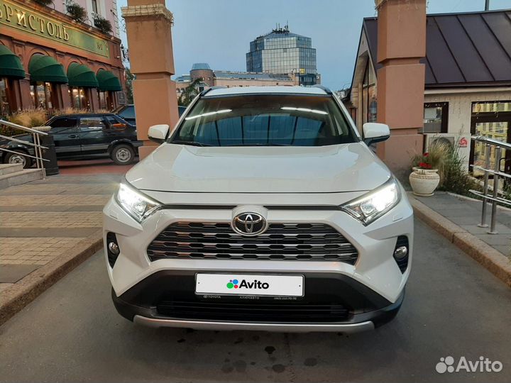 Toyota RAV4, 2021