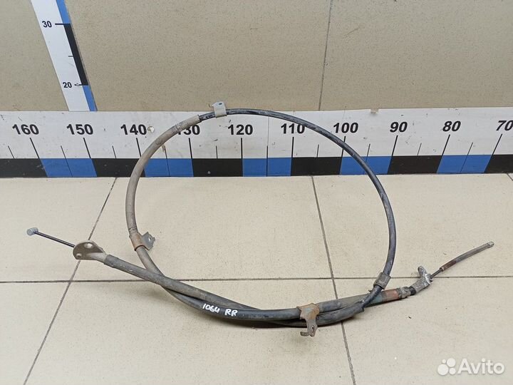 Трос стояночного тормоза правый RAV 4 2013