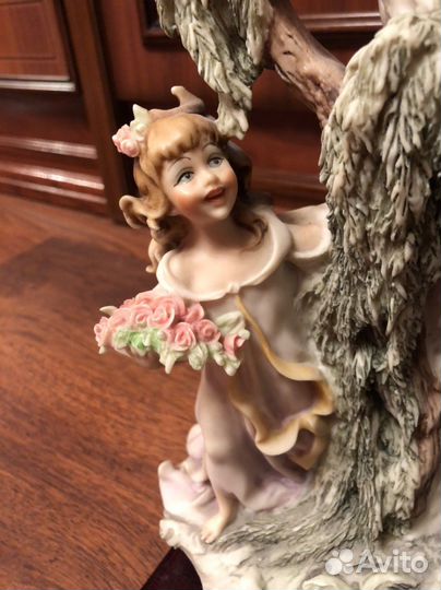 Статуэтка Армани (Giuseppe Armani Capodimonte)