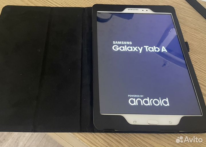 Samsung galaxy tab A SM-T555 16Gb