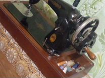 Ручная швейная машинка б/у
