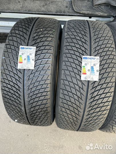 Michelin Pilot Alpin 5 SUV 285/45 R22 и 325/40 R22 114V