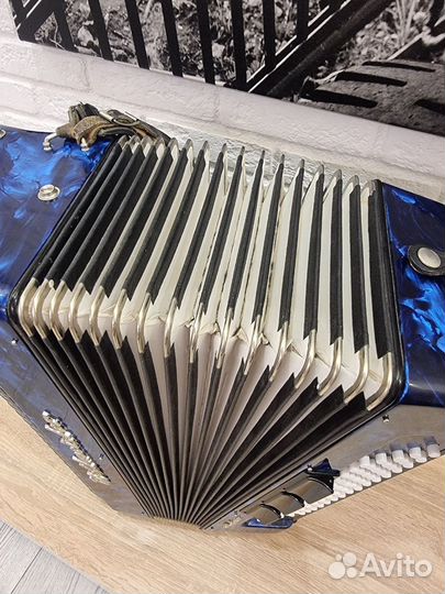 Аккордеон weltmeister 3 4