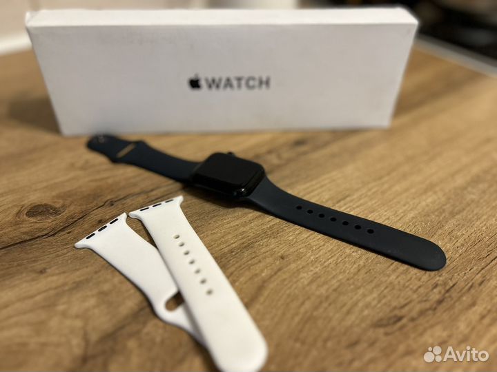 Часы apple watch se 2 40 mm 2023