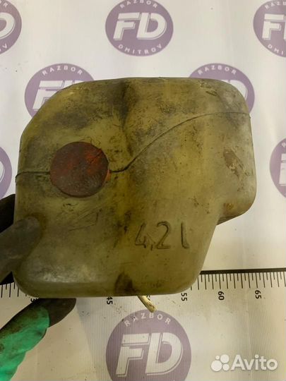 Бачок омывателя Volkswagen Jetta 2 165 1985