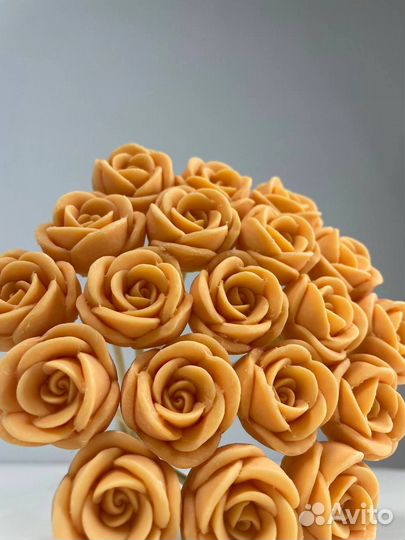 Розы из Белого Шоколада - 19 шт в Букете