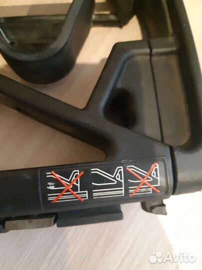 Крепление для 4-х пар лыж Thule